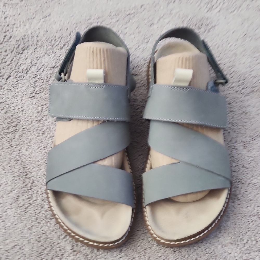 Zara Big Kids'/Women Leather Gray Sandals, Size 38/7.5, Excellent Used Condition